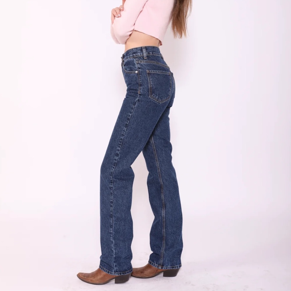 Revive vintage style high waisted denim jeans!